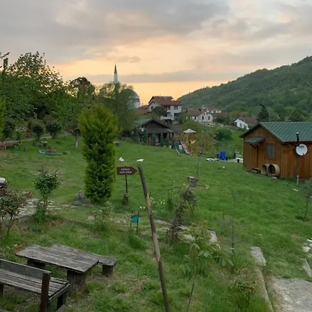 Sakli Cennet * Esadiye